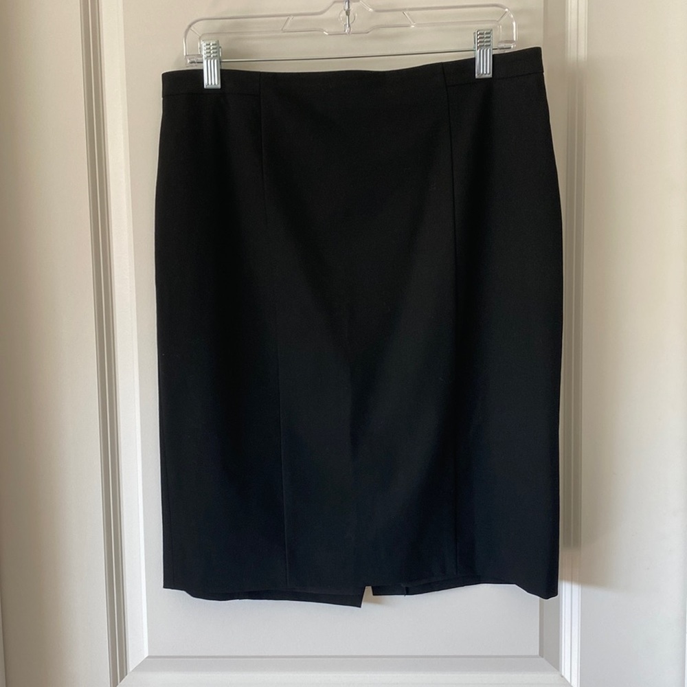 Ann Taylor black pencil skirt